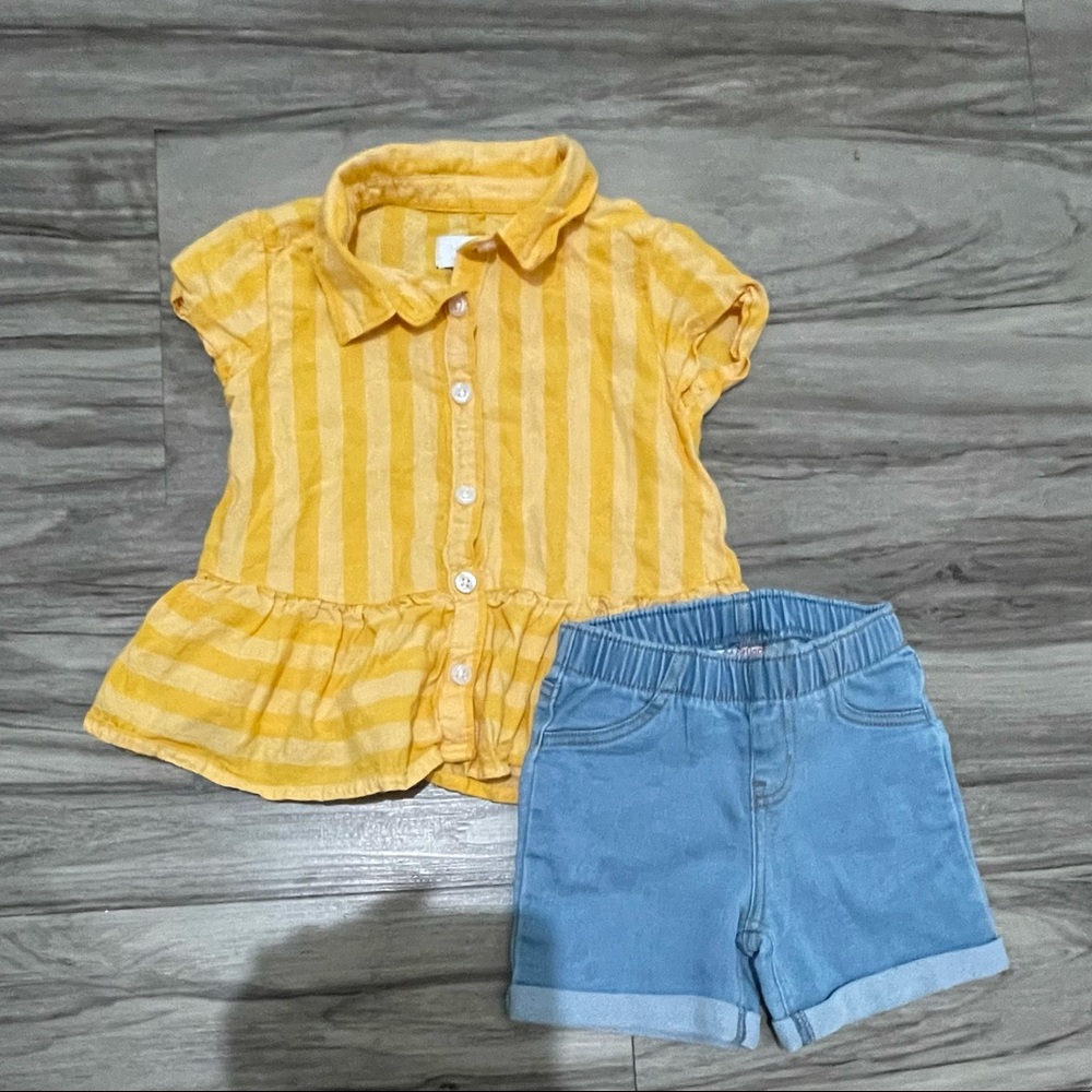 Old navy toddler shirt and cat and jack shorts